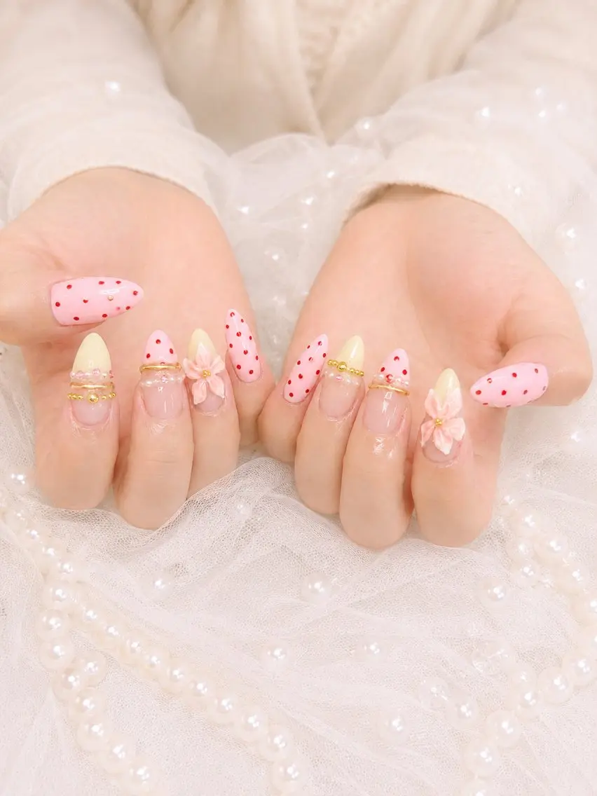 ネイル 長さ出し ジェルネイル キラキラネイル 韓国ネイル ロングネイル ハンドネイル ハンドケア min nail salonのネイルデザイン