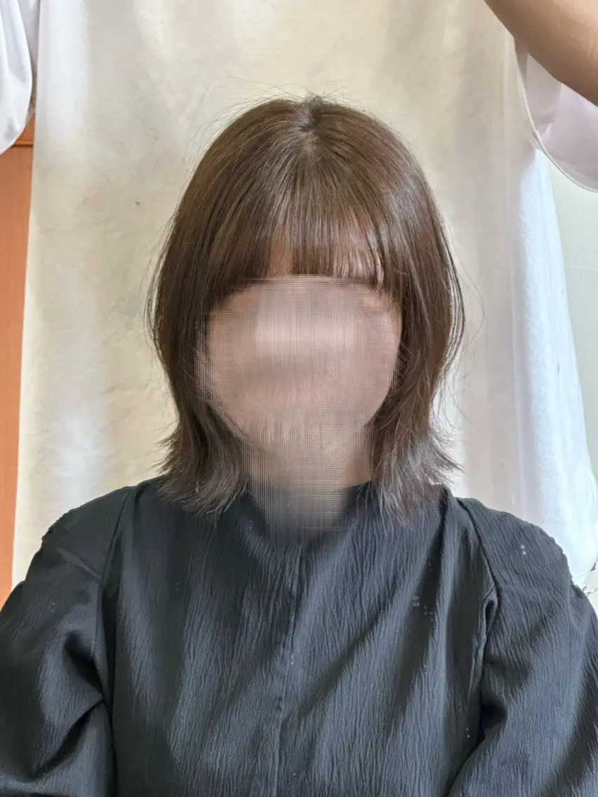 ミディアム カラー ボブレイヤー ベージュカラー オリーブベージュ ボブ 顔まわりレイヤー 巻けないけど美髪 作れます丸山智久のヘアスタイル