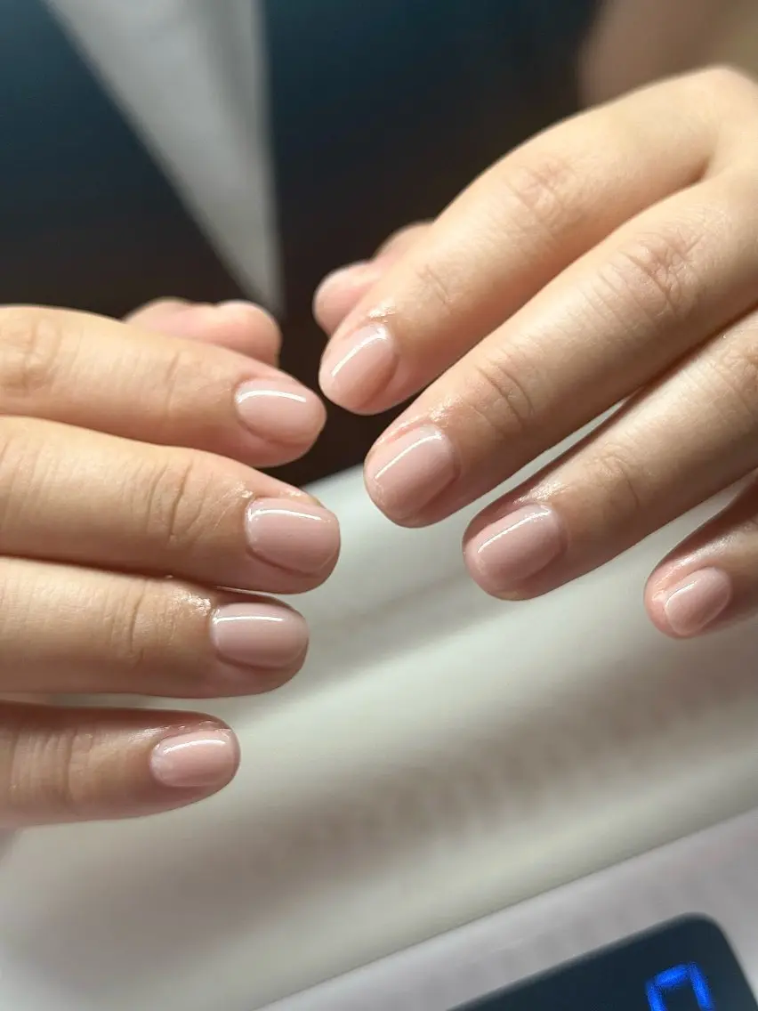 ネイル チークネイル 長さ出し ガーリー 韓国ネイル マグネットネイル Junn Nailのネイルデザイン