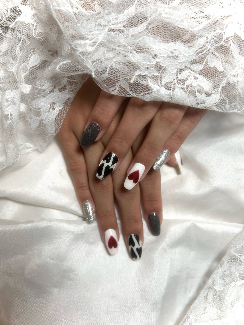 セミロング ハンドネイル pas á pas 🩵💛minoriのネイルデザイン