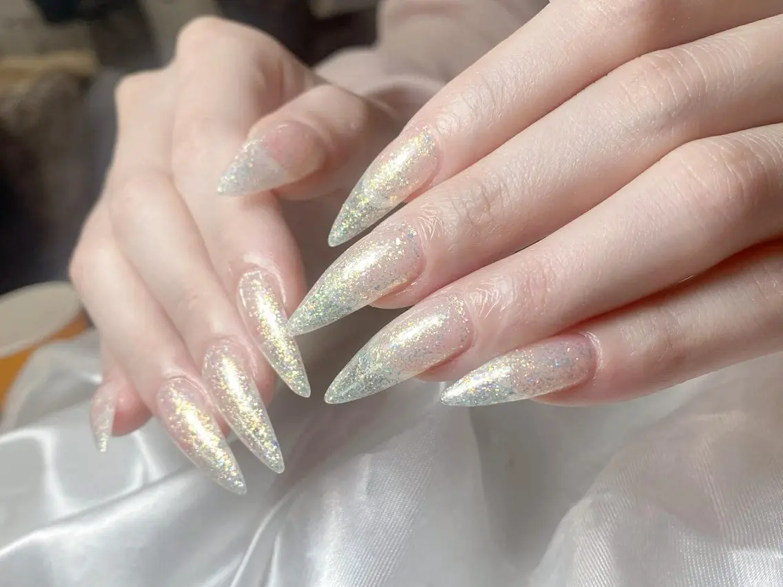 ネイル KIRA LILYのネイルデザイン