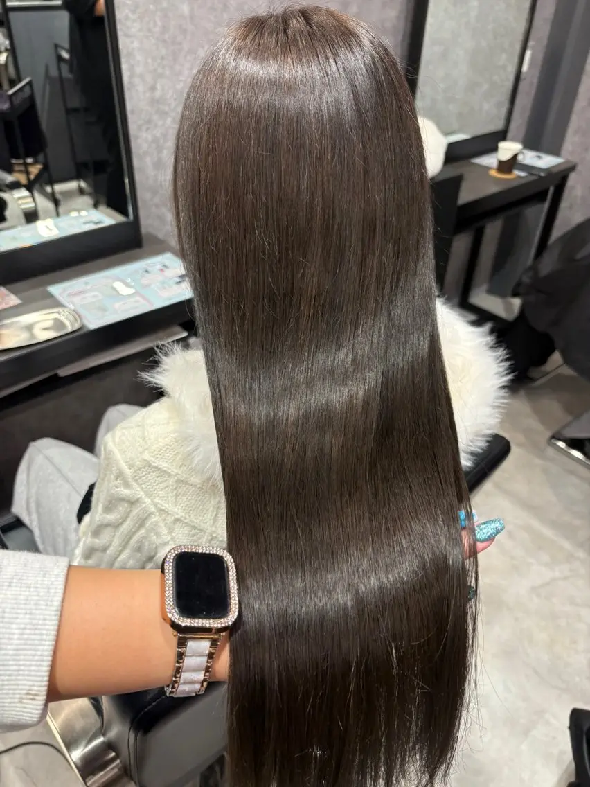 ロング ヘアカラー ink mocaのヘアスタイル