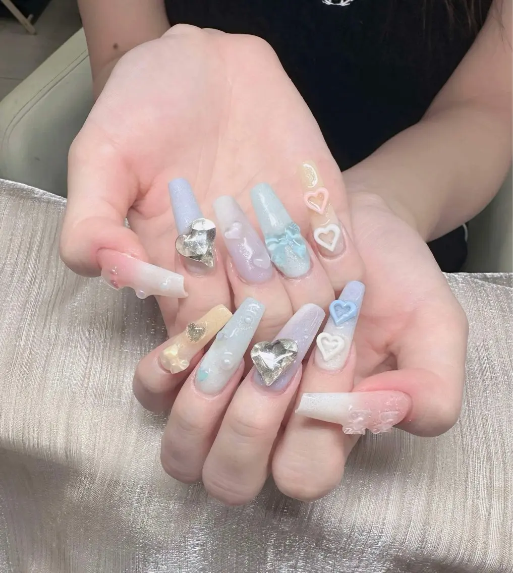 ネイル ジェルネイル 韓国ネイル マグネットネイル ネイルチップ 冬ネイル Lenie Nail Salonのネイルデザイン