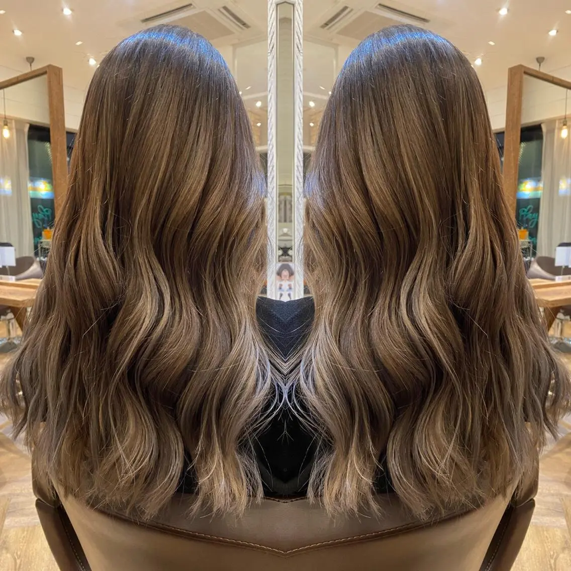 ロング WHALE hair × beautyのヘアスタイル