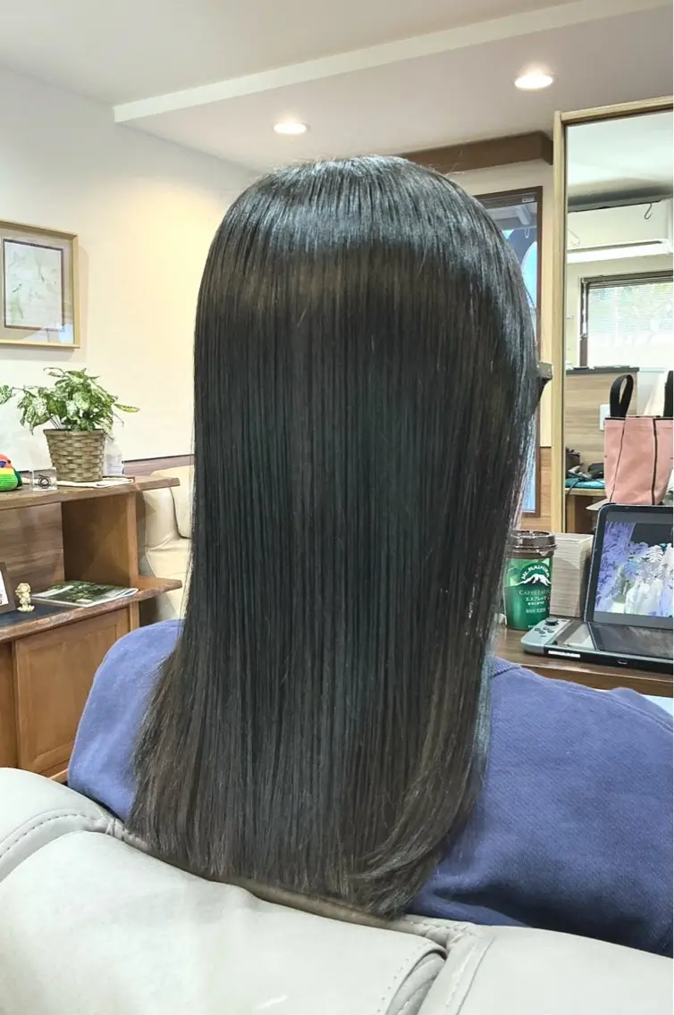 セミロング カラー 縮毛矯正 Annon プライベートサロンのヘアスタイル