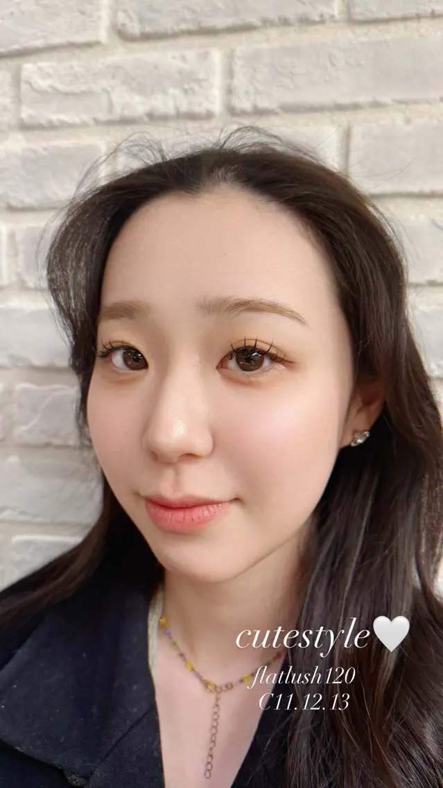 マツエク・マツパ 束感まつ毛 韓国風束感まつエク/ 艶カラーくるみのマツエク・マツパデザイン