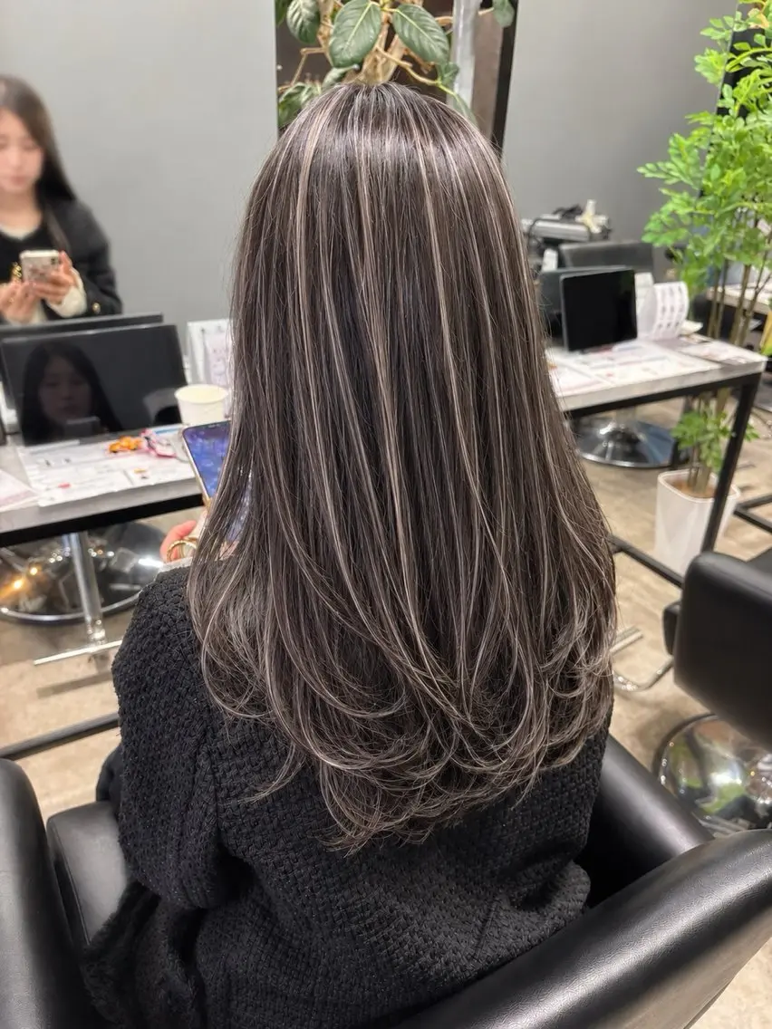 セミロング カット ヘアカラー 🌙GLITTER 🌙菱沼孝将🌙のヘアスタイル
