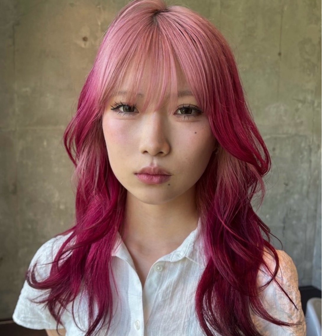ロング ヘアカラー トリートメント Cocona 🦤 /ブリーチ/デザインのヘアスタイル