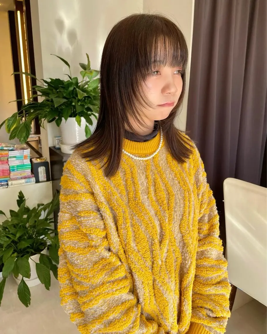 ミディアム 顔まわりレイヤー レイヤーカット カット ヘアカラー 武田 清久のヘアスタイル