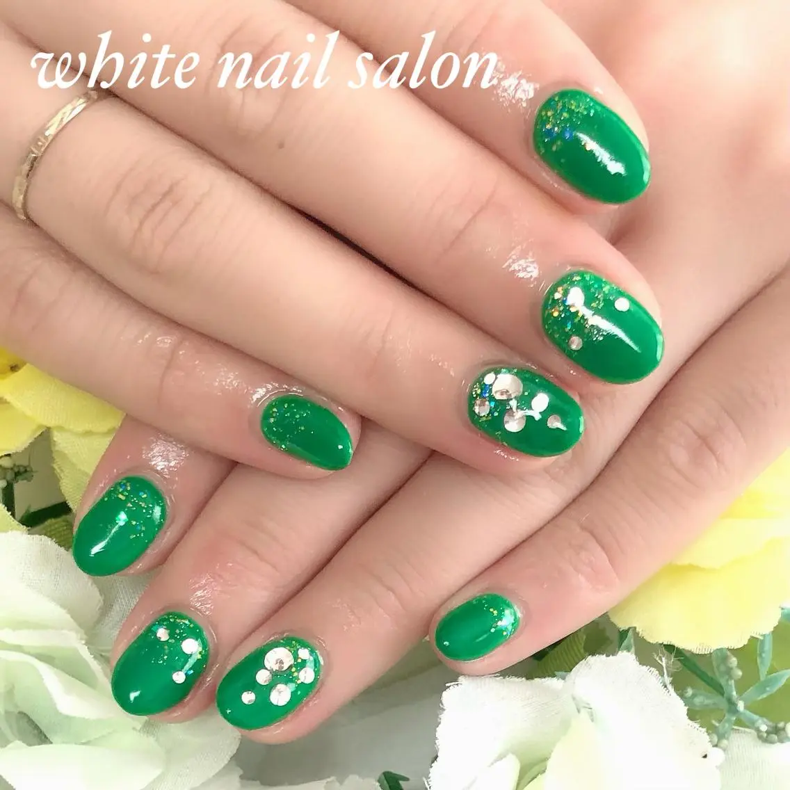 ネイル アートネイル フレンチネイル ジェルネイル ハードジェル 持ち込み ハンドネイル white nail salonのネイルデザイン
