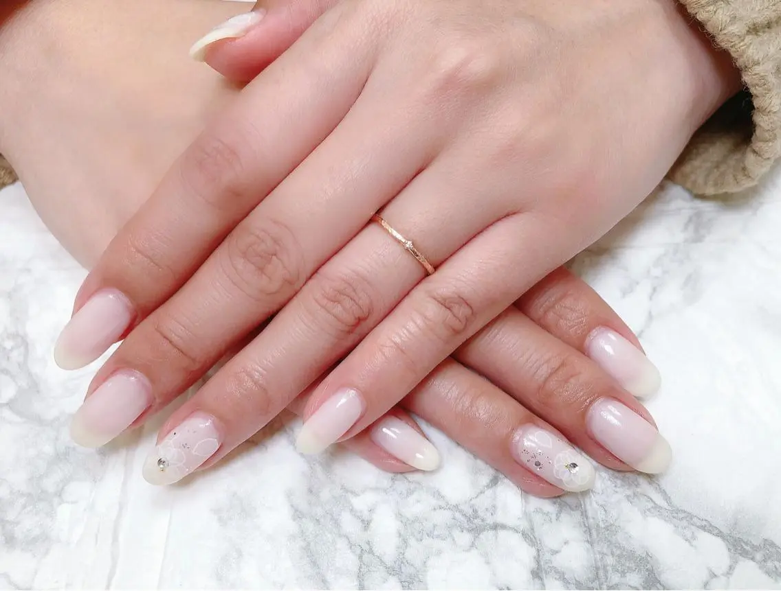 ネイル フラワーネイル 春ネイル ハンドネイル ハンドケア Nailsalon Eve（イヴ）のネイルデザイン