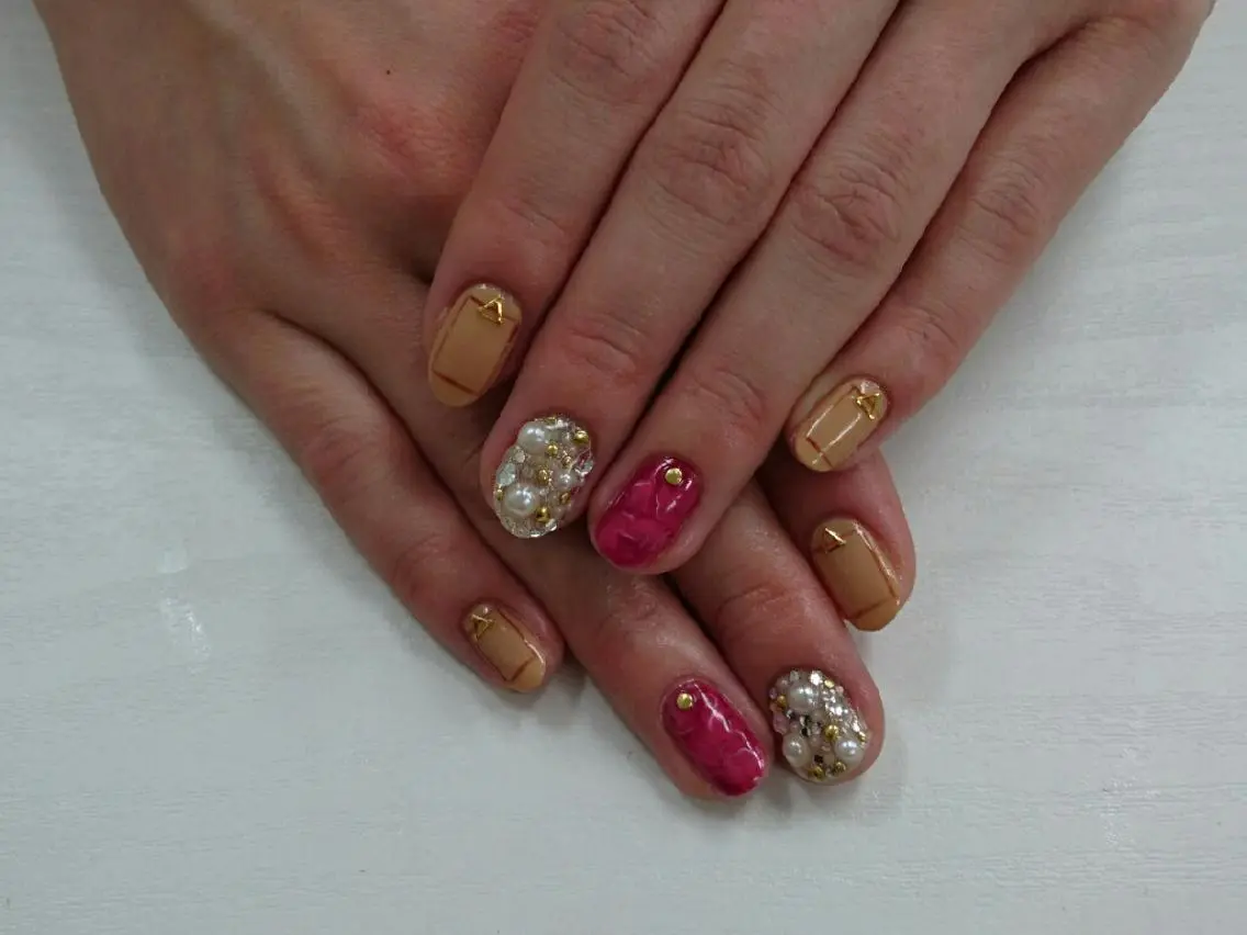 ミディアム セミロング ネイル nail salon Blancのネイルデザイン