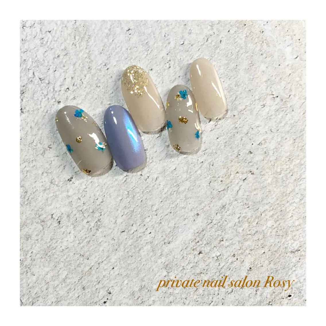 ネイル 🌹 𝕄𝕒𝕚のネイルデザイン