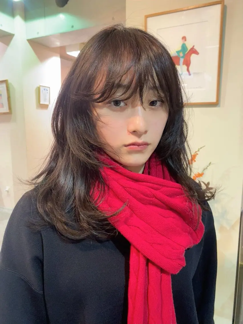 セミロング ハッシュカット miumiu/恵比寿 カットモデル募集のヘアスタイル