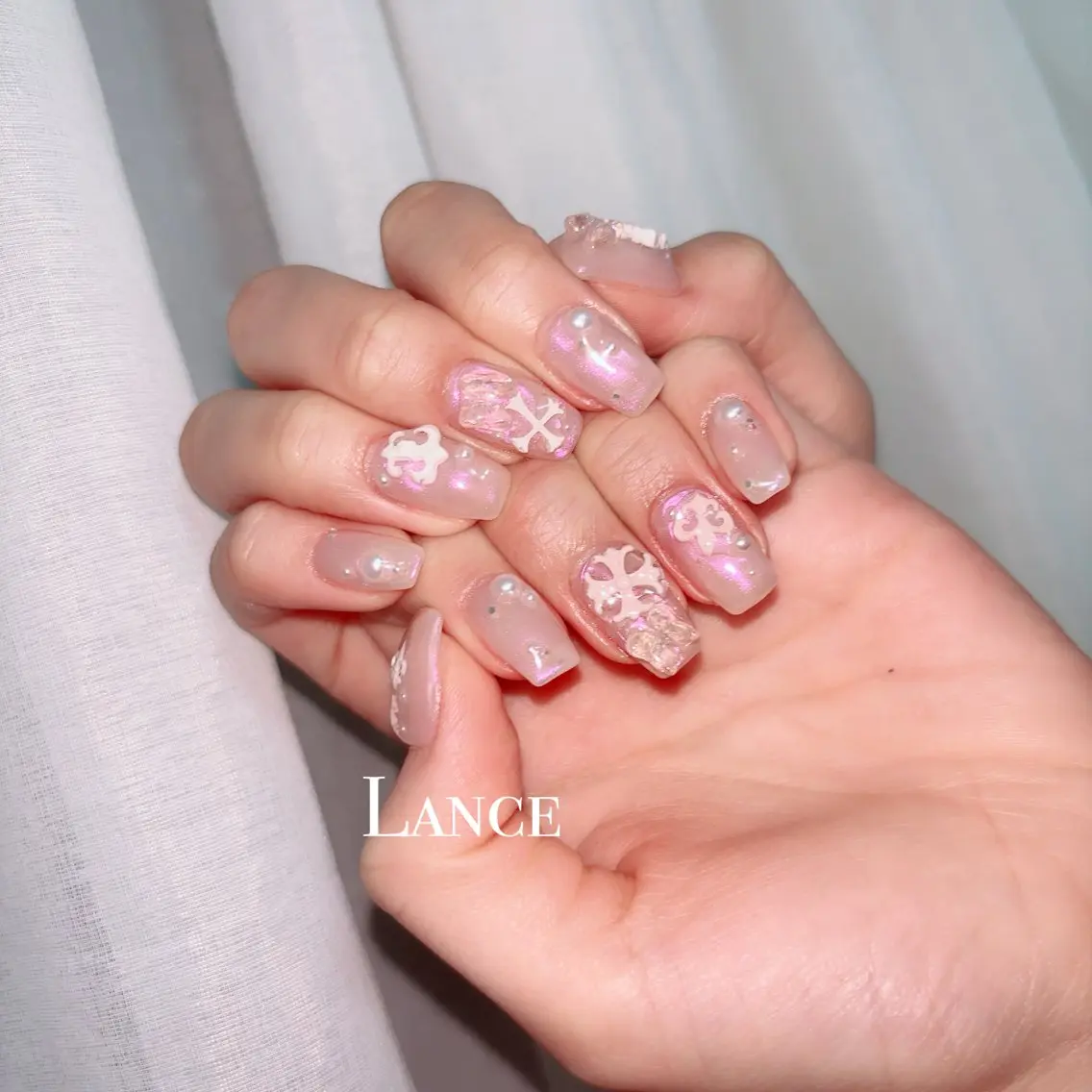 ネイル キラキラネイル 韓国ネイル 春ネイル ワンホンネイル 冬ネイル Lance nailのネイルデザイン