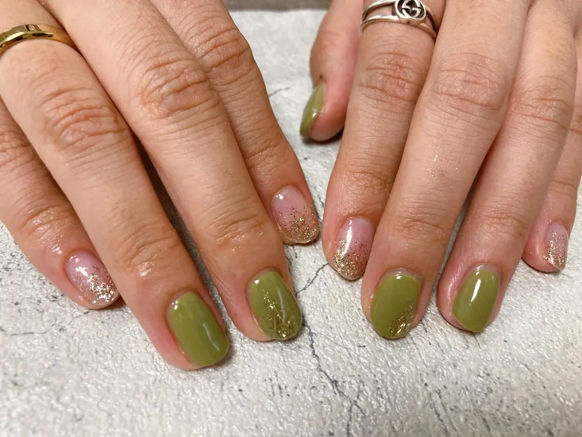 ネイル ラメ(グリッター) ハンドネイル mogunail &blowのネイルデザイン