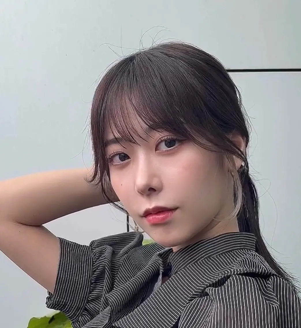 セミロング カラー カット ヘアカラー トリートメント 🌫️大人韓国ヘア 🌫️naoyaのヘアスタイル