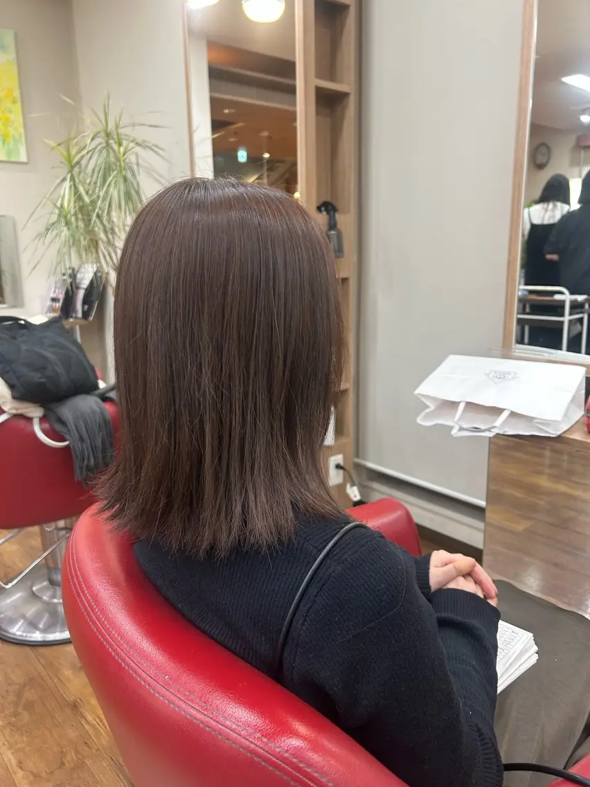 ミディアム カット 城山 歩のヘアスタイル