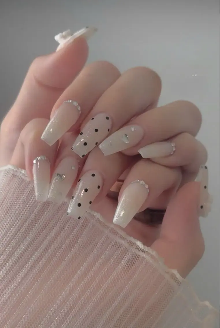 ネイル キラキラネイル マグネットネイル ミラーネイル ニュアンスネイル 春ネイル ハンドネイル MeiMei Nail モデル募集のネイルデザイン