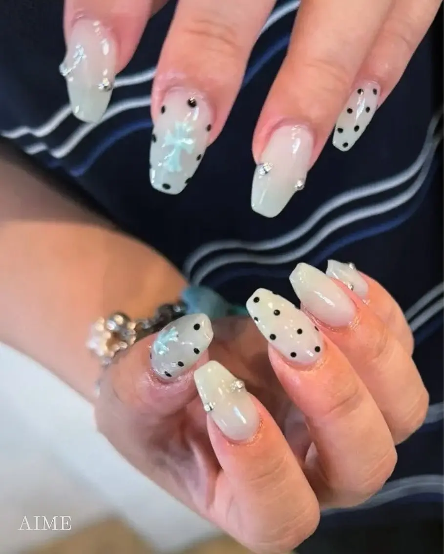 ネイル ハンドネイル AIME (momo)のネイルデザイン