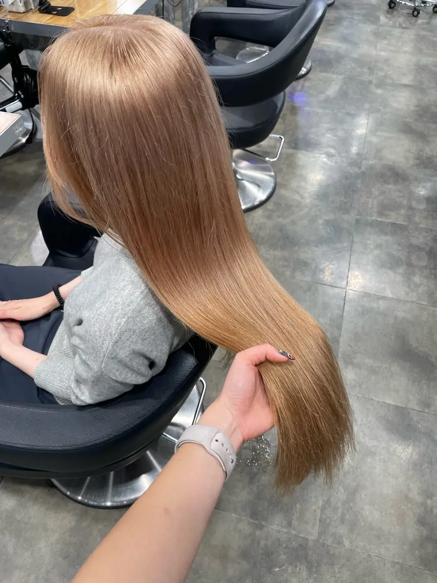 ロング カラー ヘアカラー ハイトーン 横浜💞ミオのヘアスタイル