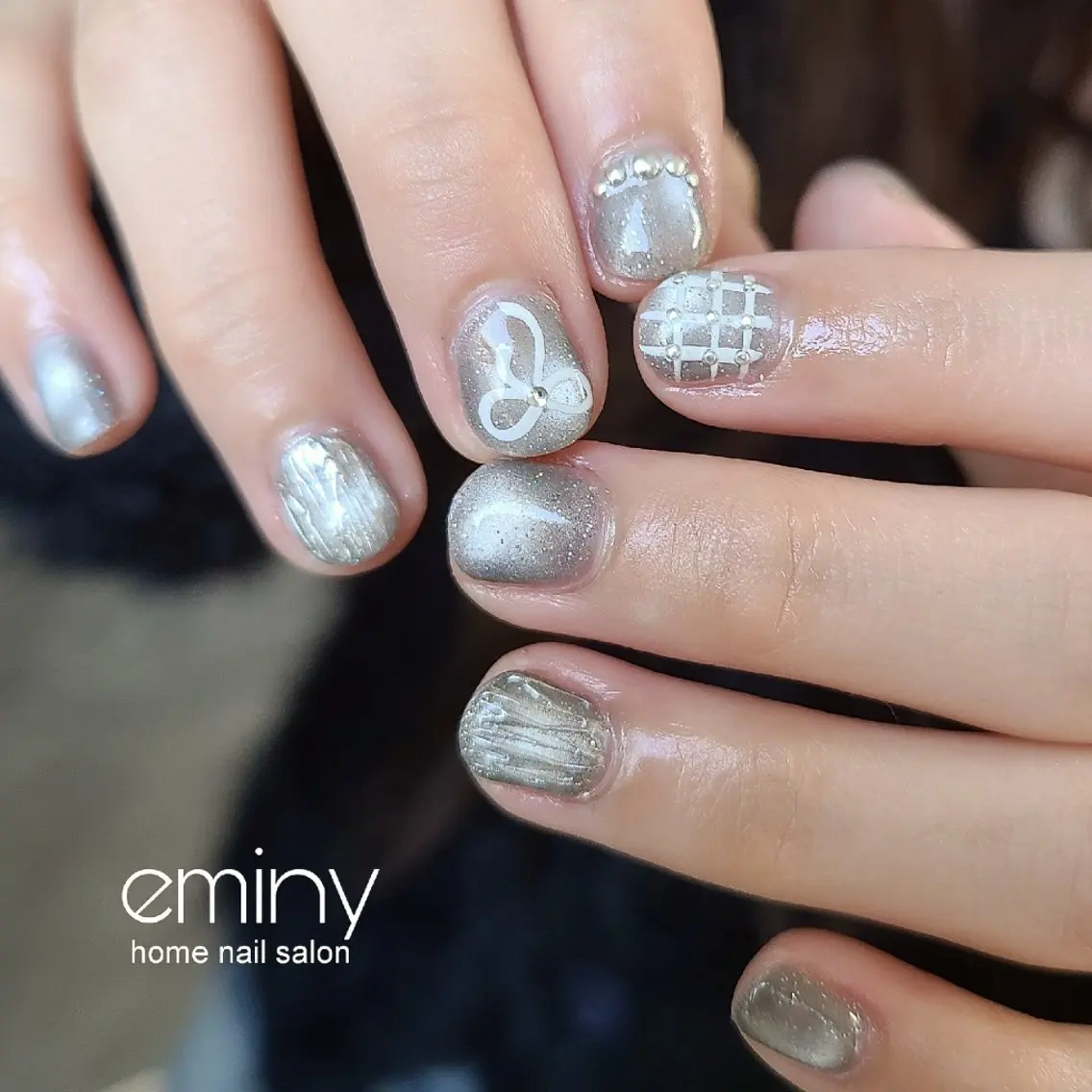 ネイル オーロラネイル ジェルネイル キラキラネイル 韓国ネイル マグネットネイル ハンドネイル nail salon  eminyのネイルデザイン