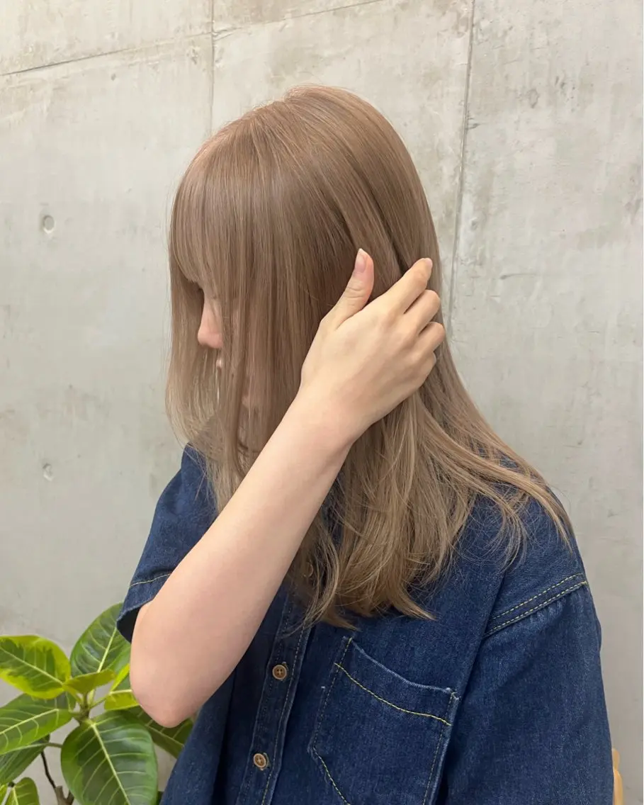 ロング カラー ベージュカラー ブリーチ ケアブリーチ 透明感カラー ダブルカラー ヘアカラー 🤎𝐌𝐚𝐨⌇ お悩み解決美容師🤎のヘアスタイル