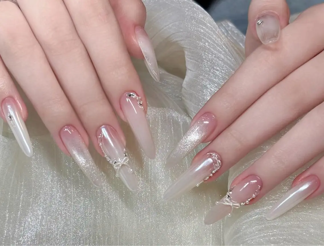 ネイル アートネイル ジェルネイル 韓国ネイル ニュアンスネイル シンプルネイル ハンドネイル ハンドケア Anna Melia Nailのネイルデザイン