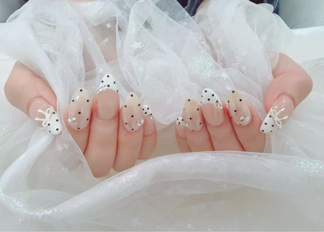 セミロング ハンドネイル ヘイシ ユウカのネイルデザイン