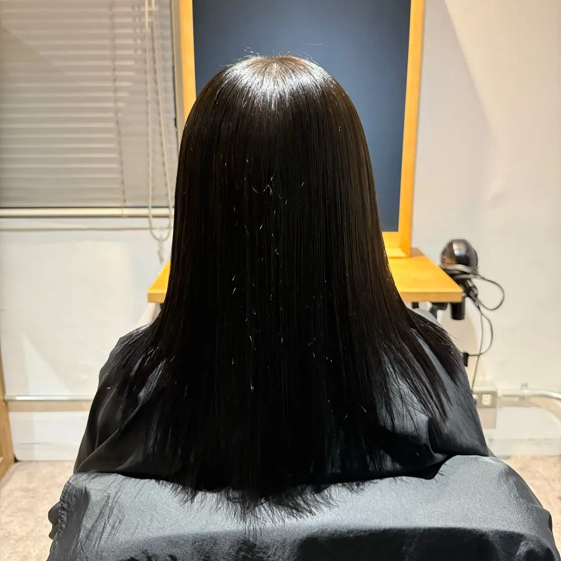 セミロング カラー 千葉 優奈のヘアスタイル