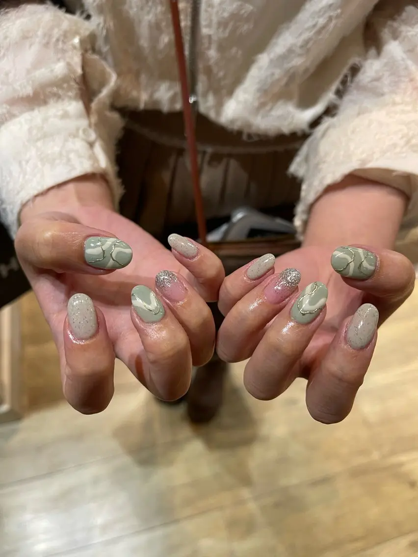 ネイル ハンドネイル 鈴木 すみれのネイルデザイン