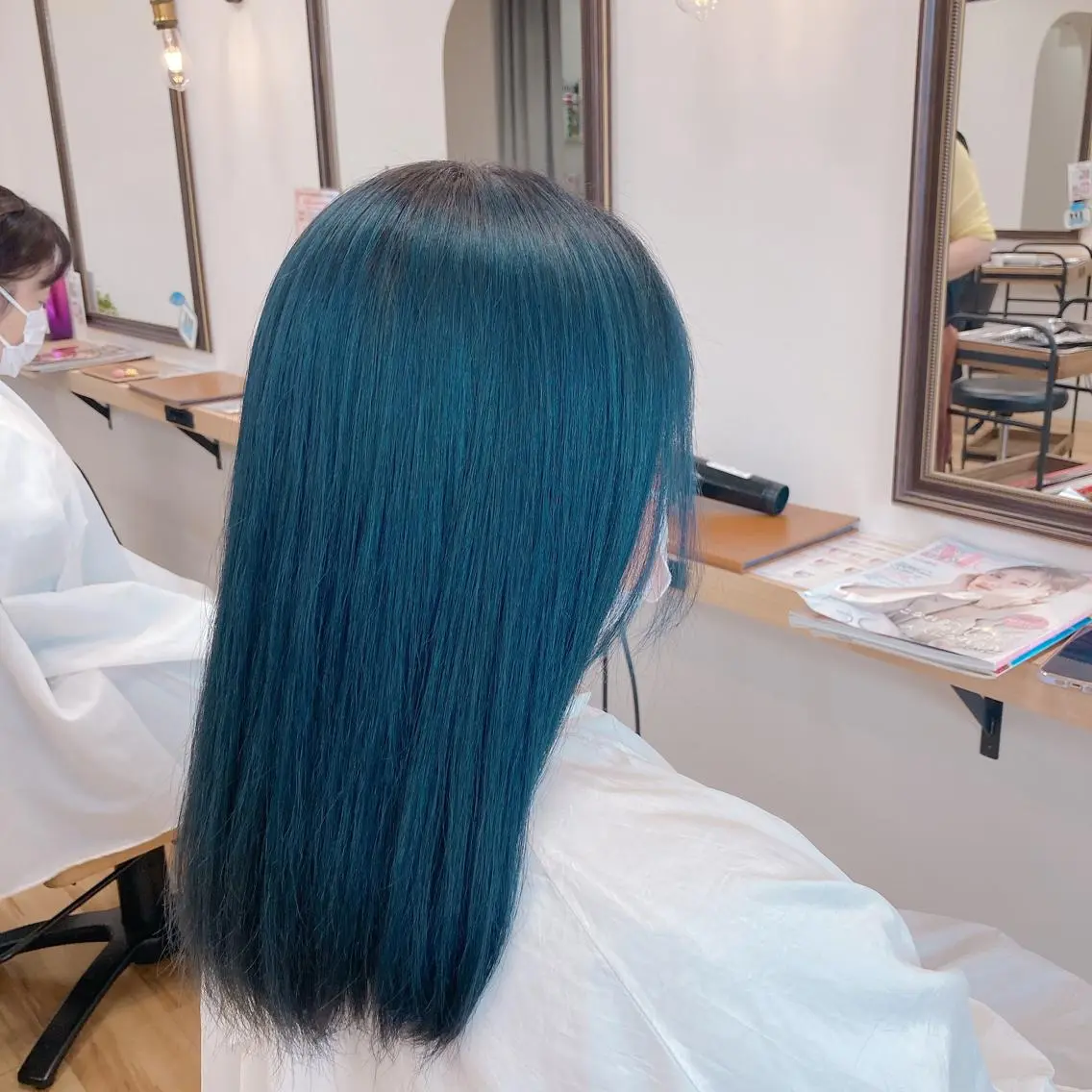 カラー 神田 菜々子のヘアスタイル