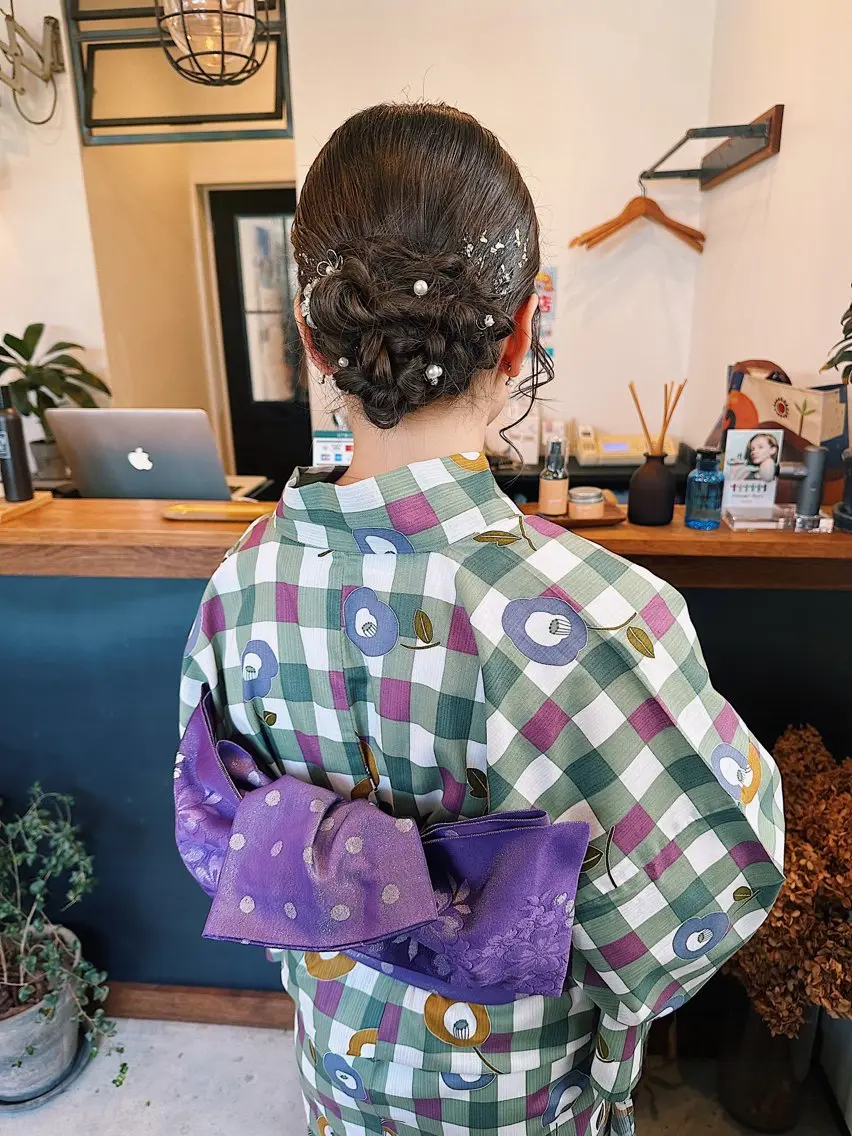 ミディアム ヘアアレンジ 名倉 伽奈のヘアスタイル