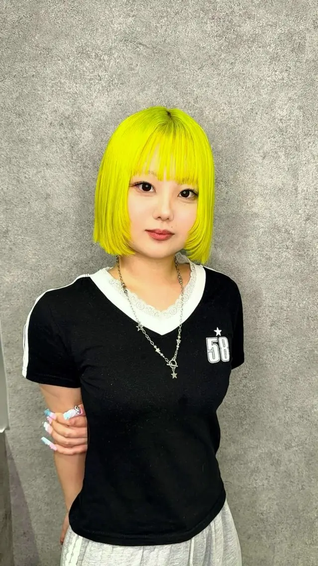 ショート カラー ボブレイヤー ハイトーンカラー ボブ レイヤーカット カット ヘアカラー トリートメント ハイトーンカラー／ ボブ/KOBAのヘアスタイル