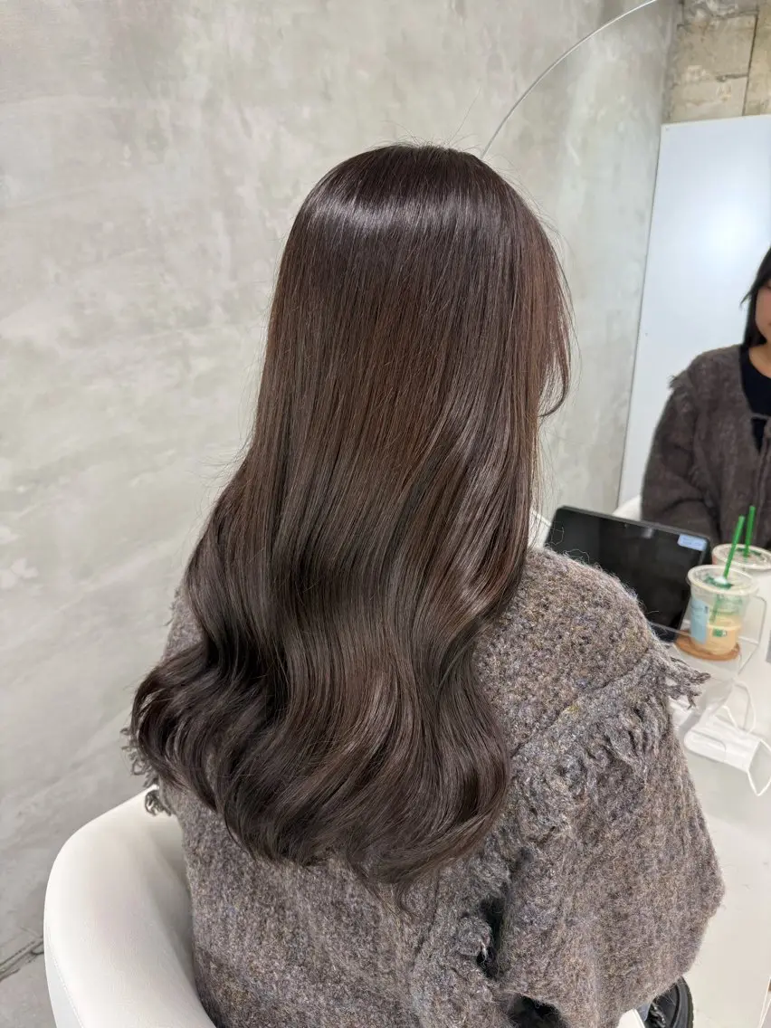 ロング カラー カット ヘアカラー トリートメント yuuna ✮ door whiteのヘアスタイル