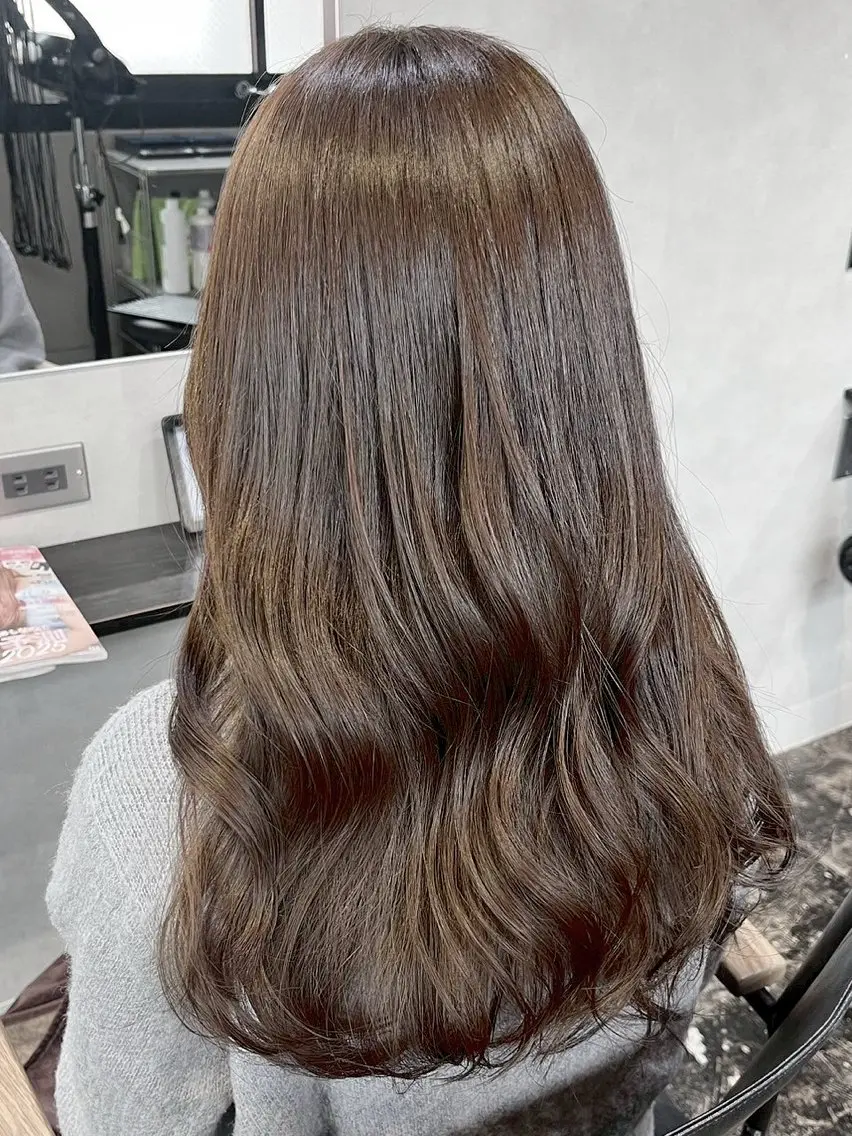 ロング カラー ココアグレージュ グレージュ カット ヘアカラー トリートメント 透明感カラー/パーマ 🌀アオノのヘアスタイル