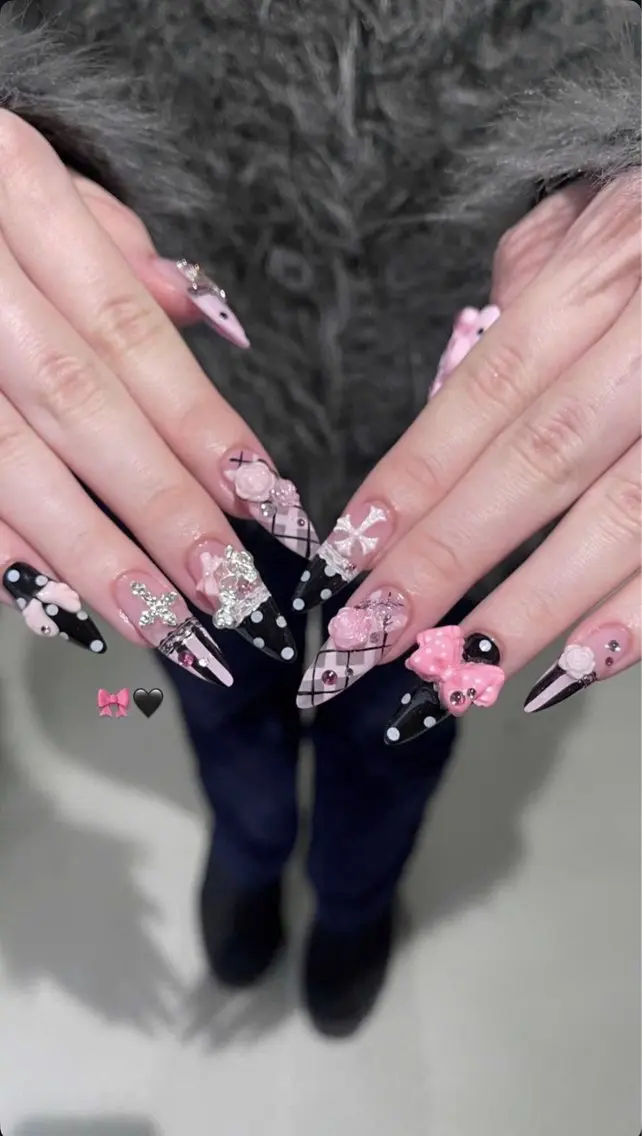 ネイル オーロラネイル ボルドー ブラウン 氷ネイル・うるうるネイル キラキラネイル ハンドネイル Sora  Nail 長さ出し専門店のネイルデザイン