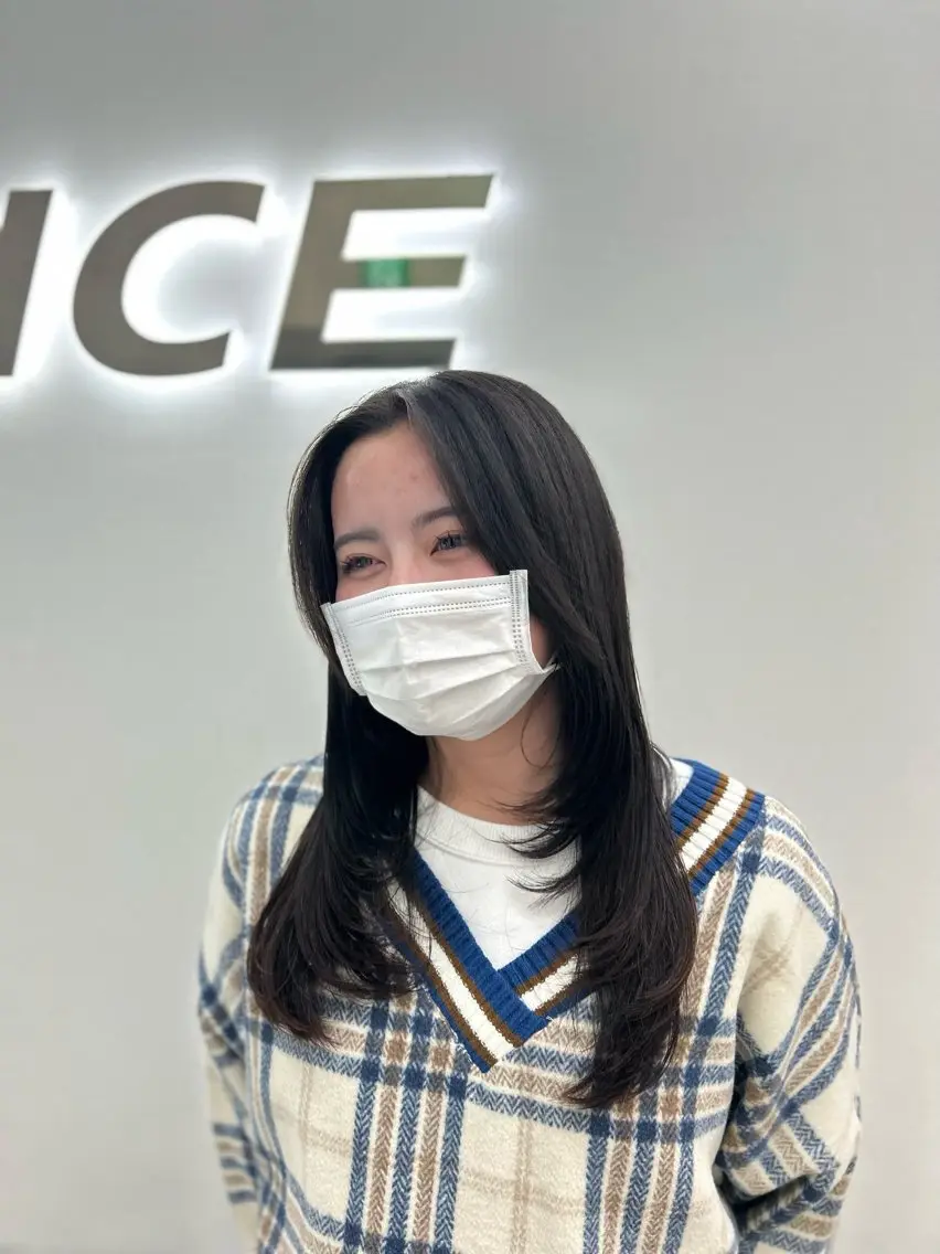 セミロング カット ヘアカラー 🤍ワンホンヘア 🤍Rikuto🤍のヘアスタイル