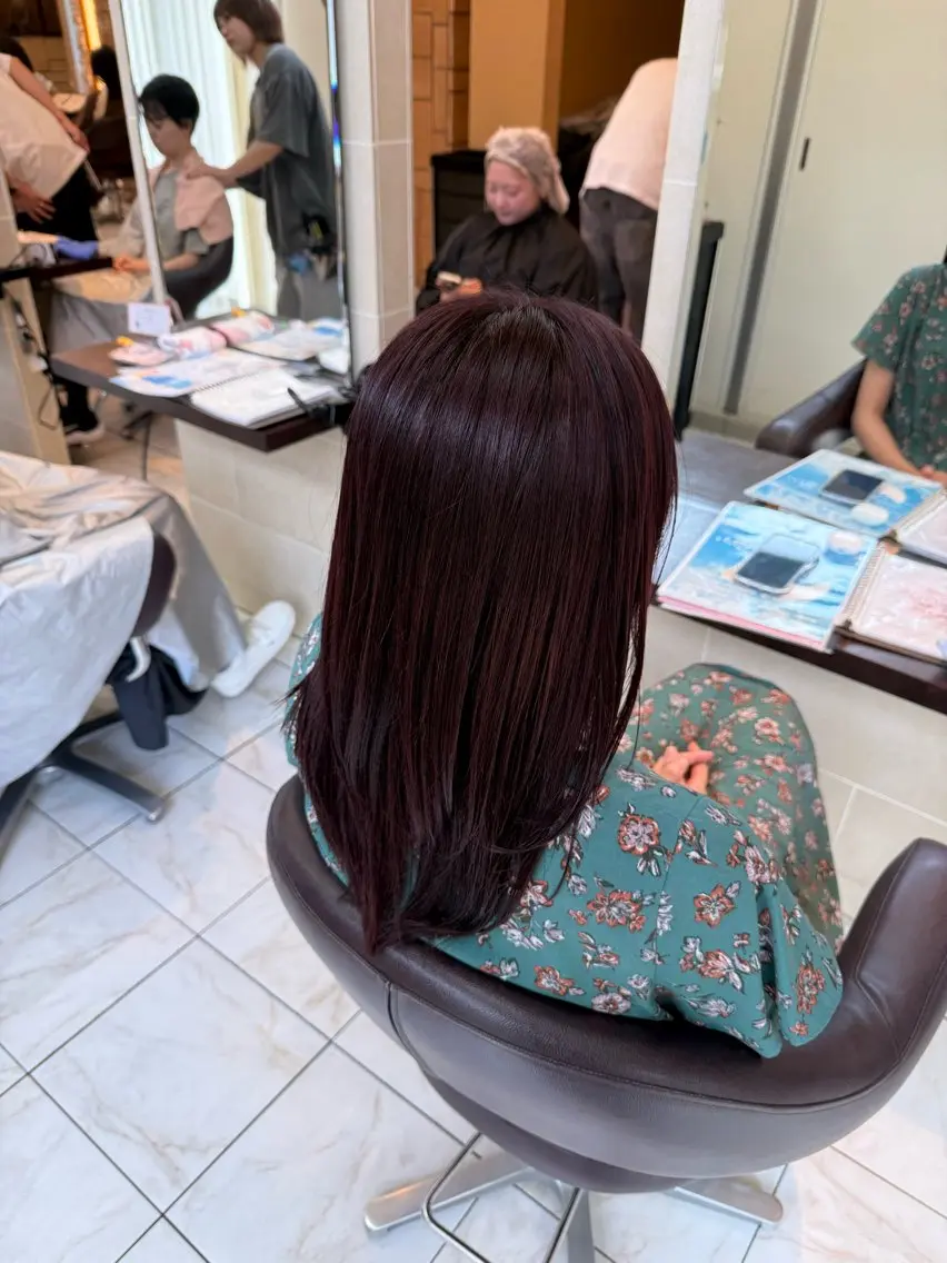 ミディアム レイヤーカット 篠崎 大翔のヘアスタイル