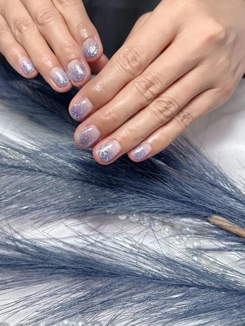 ネイル グラデーション ラメ(グリッター) ラメグラデーション 水色 Nail nailのネイルデザイン