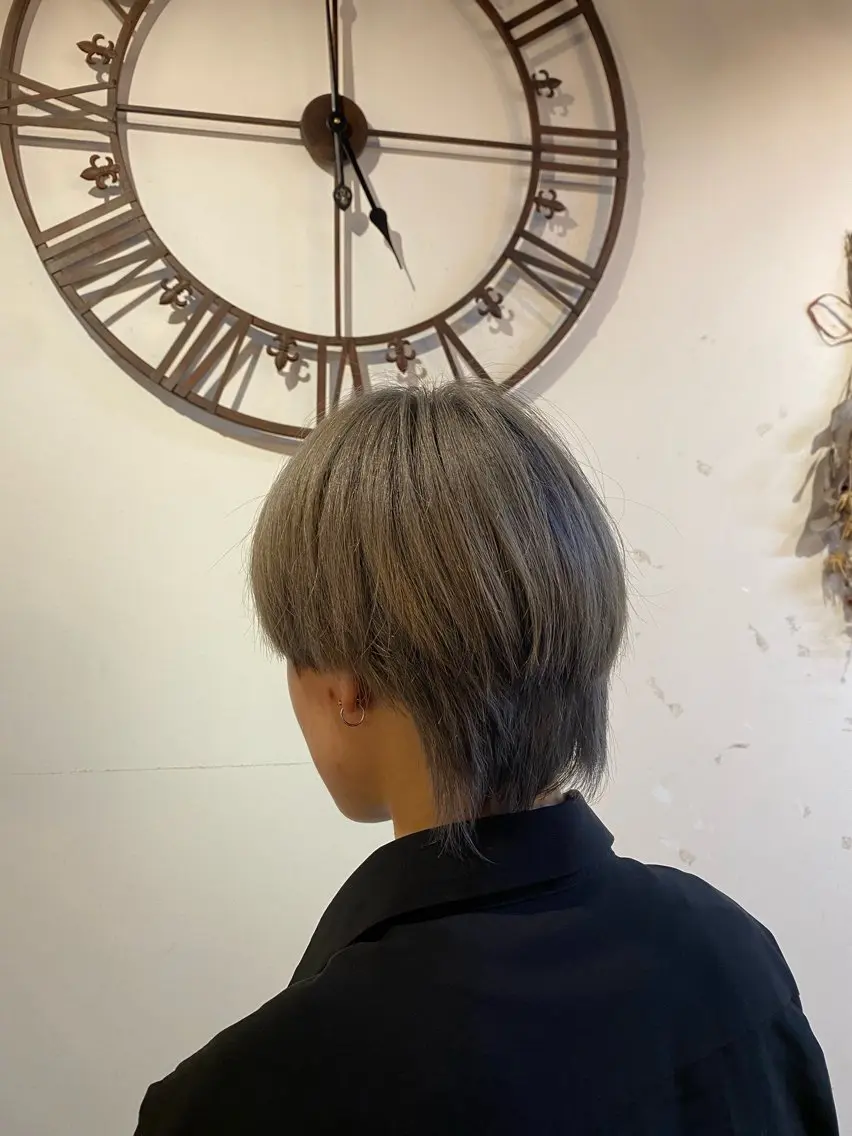 ショート カラー 伊橋 沙里のヘアスタイル