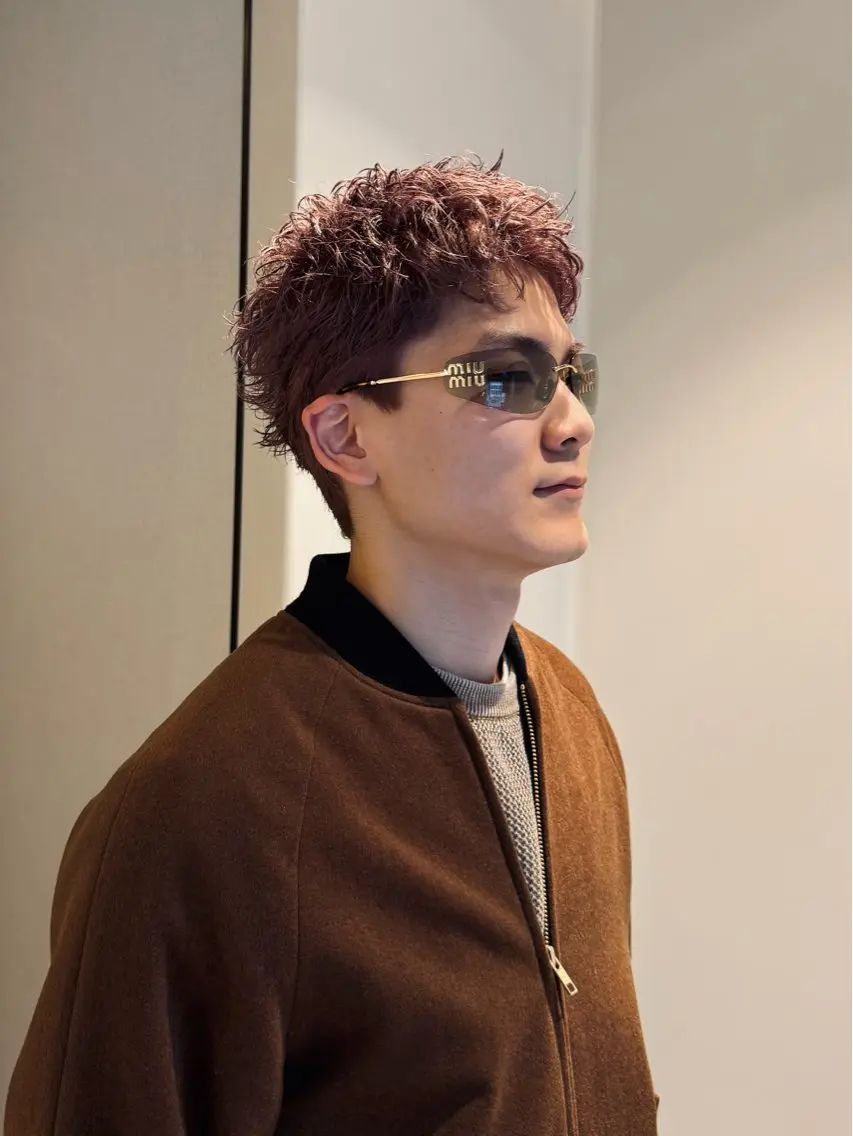ショート カラー メンズ ピンクカラー カット ヘアカラー ラフショート メンズパーマ 丸山のヘアスタイル