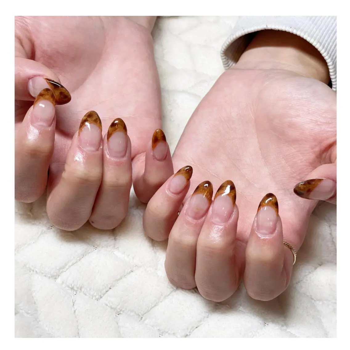 ネイル べっ甲ネイル フレンチネイル ジェルネイル シンプルネイル ハンドネイル LaLa Peach 福岡のマツエク・マツパデザイン