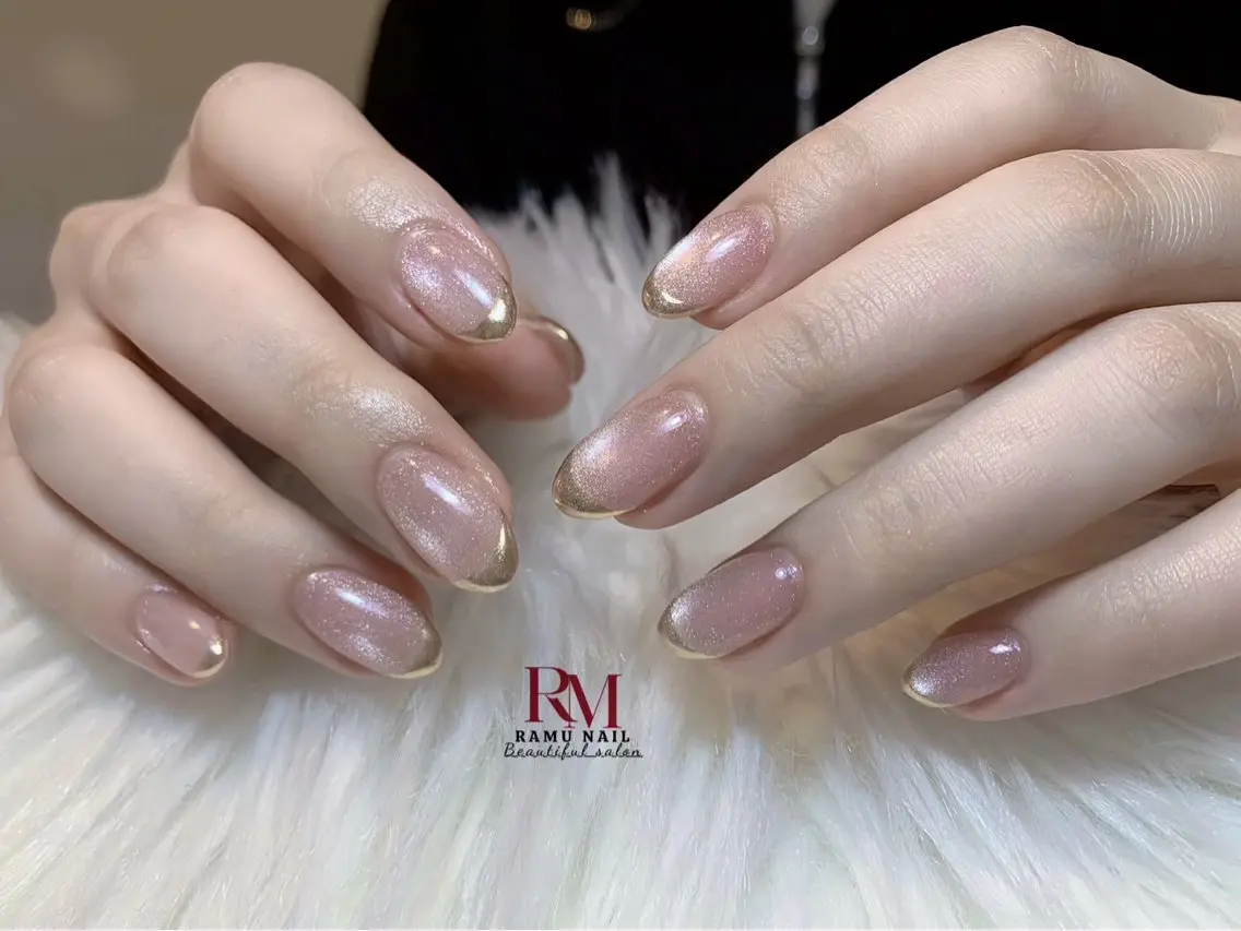 ネイル チークネイル フレンチネイル グラデーション キラキラネイル 韓国ネイル ハンドネイル RAMU_Nail 池袋店のネイルデザイン