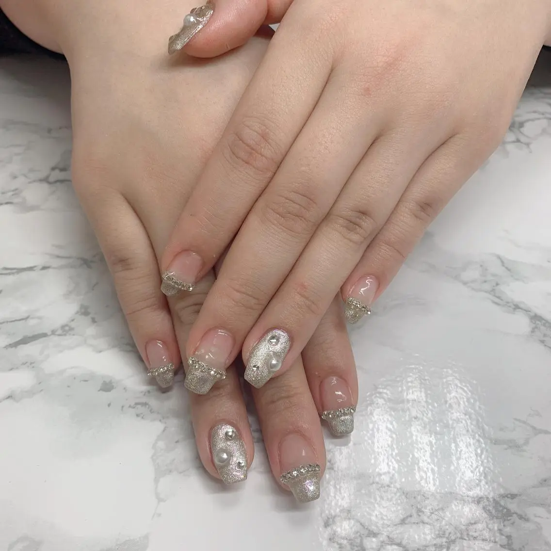 ネイル はな💎ネイル ワンホン、長さ出しのネイルデザイン