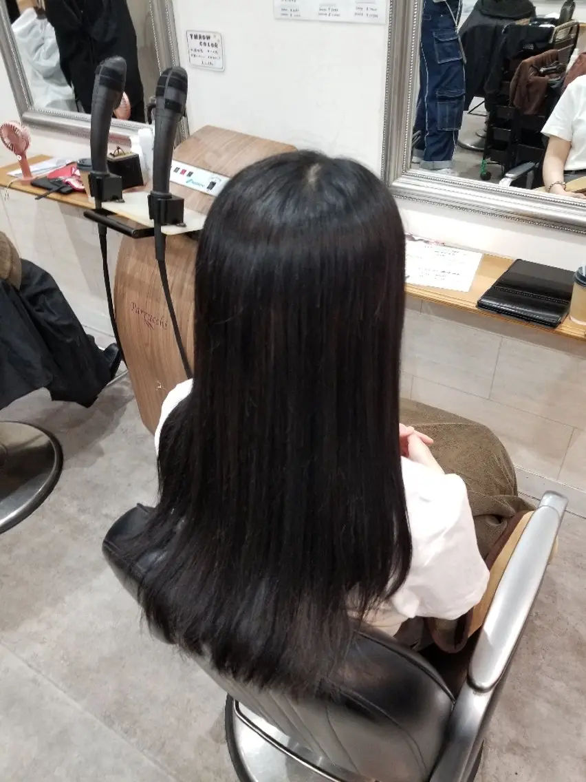 カラー ヘアカラー トリートメント 暖色🍎透明感カラー 🩵小林かりんのヘアスタイル