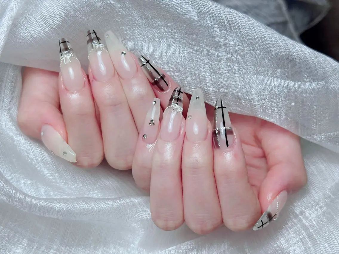 ネイル アートネイル ジェルネイル ネイルチップ ハンドネイル Jenn Nail Salonのネイルデザイン