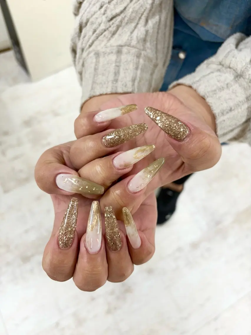ネイル 吉田 里菜のネイルデザイン