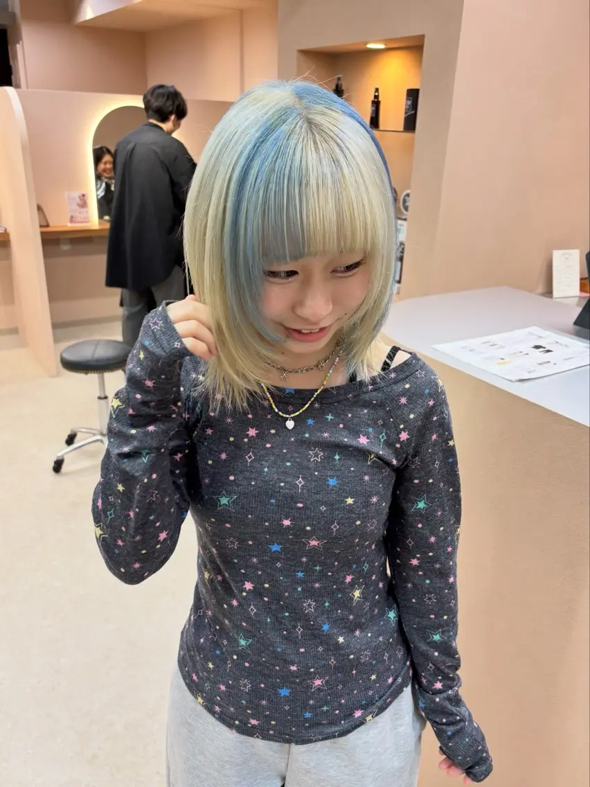 ミディアム ヘアカラー ROCCOeast りんな/ハイトーン♡のヘアスタイル