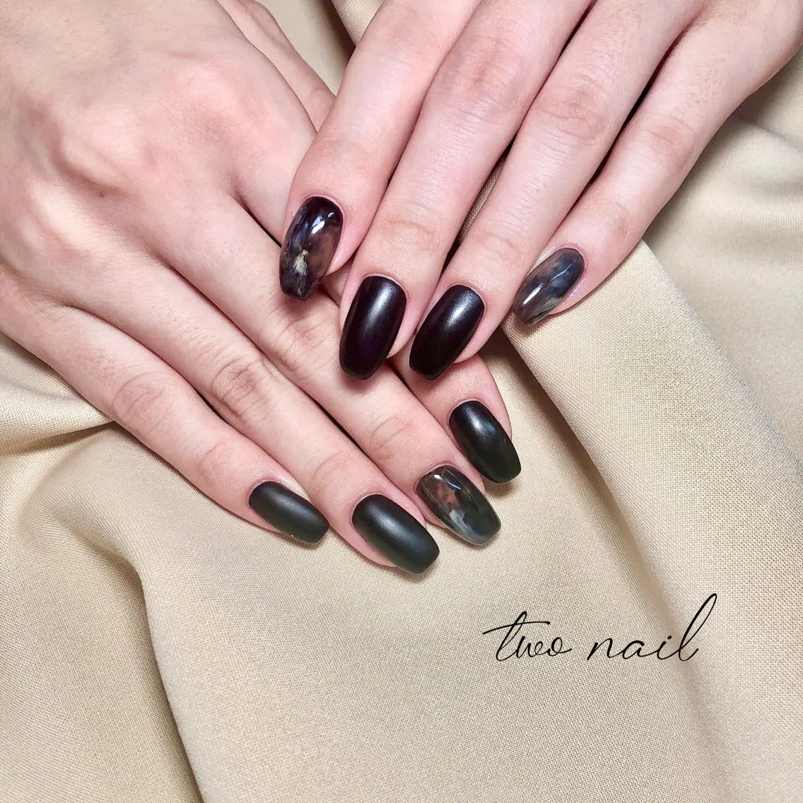 ネイル アートネイル ブラウン フットネイル ハート ニュアンスネイル two nailのネイルデザイン